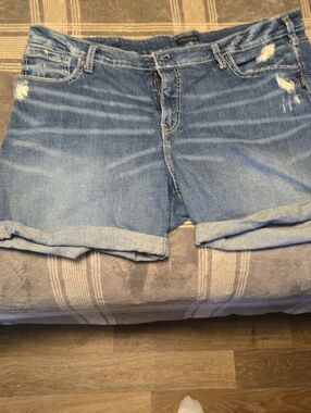 Silver Jeans Medium Blue Rolled Cuff Denim Shorts